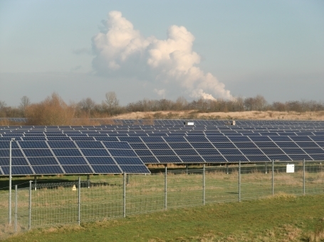 Neukirchen-Vluyn : ENNI-Solarpark Mühlenfeld